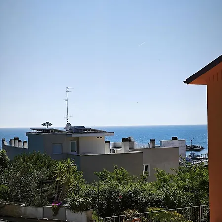 L23 - La Casa Retro Al Mare